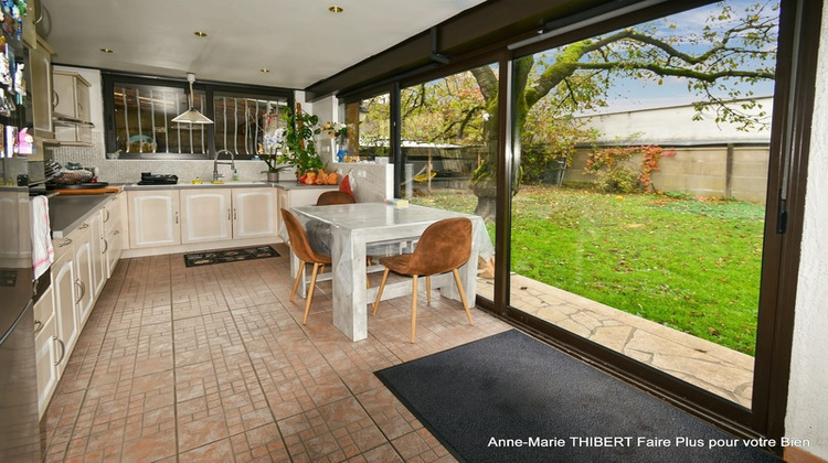 Ma-Cabane - Vente Maison VILLEURBANNE, 200 m²