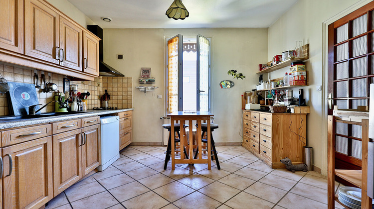 Ma-Cabane - Vente Maison VILLEURBANNE, 195 m²