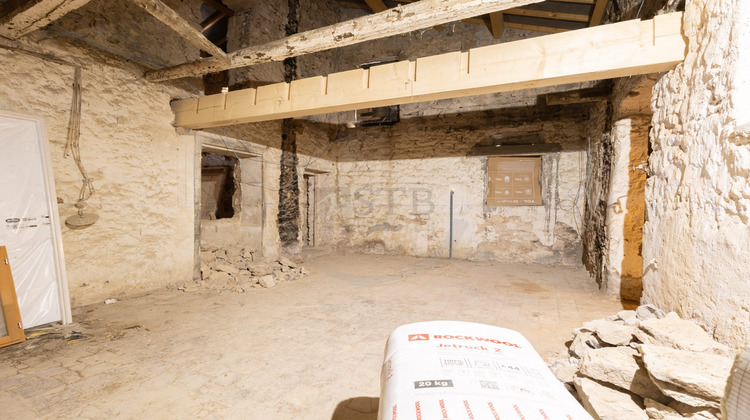 Ma-Cabane - Vente Maison Vinezac, 250 m²