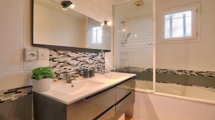 Ma-Cabane - Vente Maison VINON-SUR-VERDON, 144 m²