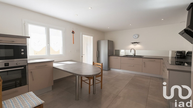 Ma-Cabane - Vente Maison Vitrac-Saint-Vincent, 151 m²