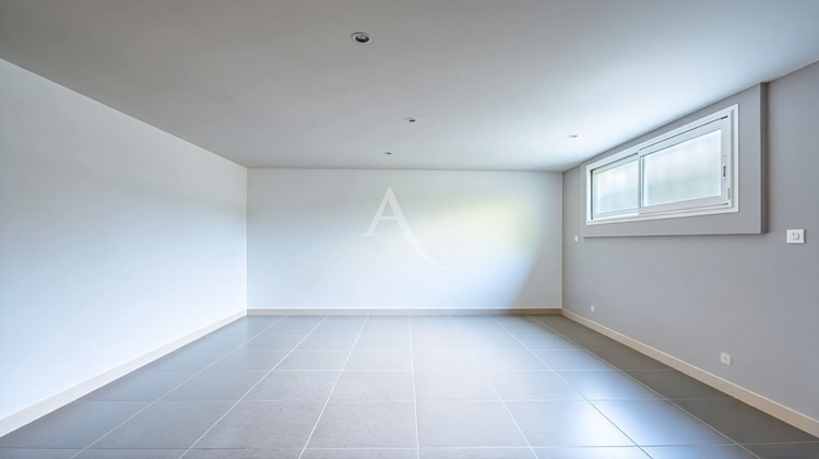 Ma-Cabane - Vente Maison VITRY-SUR-SEINE, 236 m²