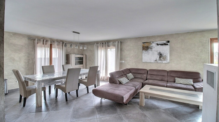 Ma-Cabane - Vente Maison VIUZ-EN-SALLAZ, 115 m²