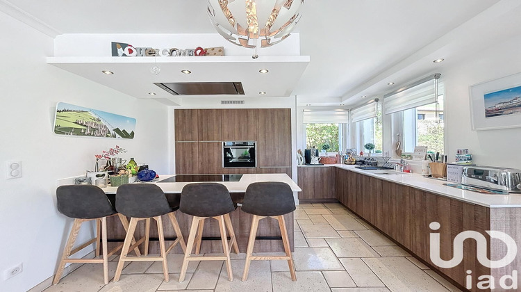 Ma-Cabane - Vente Maison Viuz-en-Sallaz, 195 m²