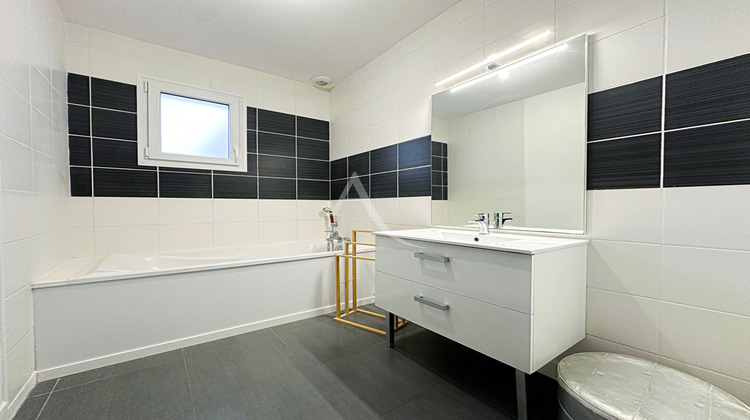 Ma-Cabane - Vente Maison VIVY, 107 m²