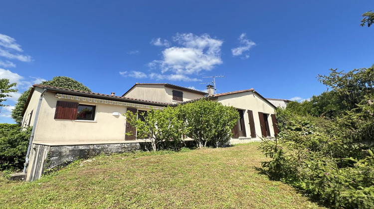 Ma-Cabane - Vente Maison VOEUIL ET GIGET, 135 m²