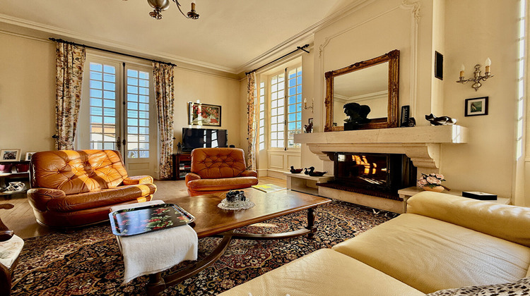 Ma-Cabane - Vente Maison VOEUIL-ET-GIGET, 360 m²