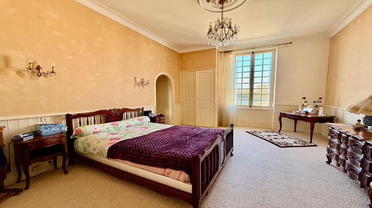 Ma-Cabane - Vente Maison VOEUIL-ET-GIGET, 360 m²