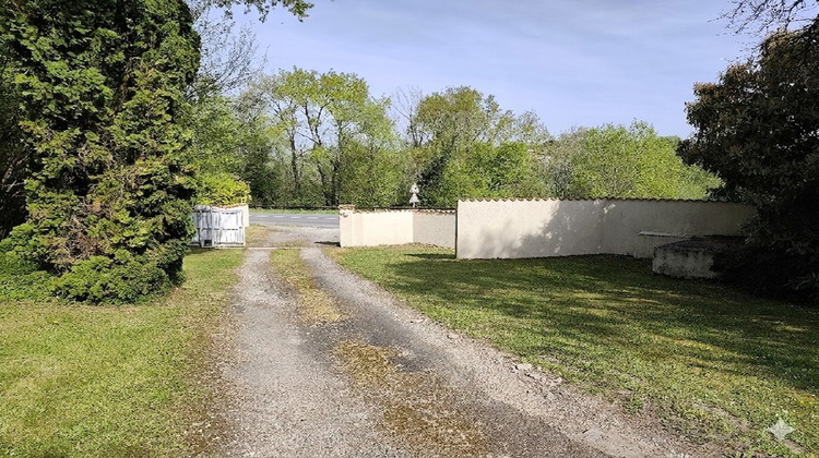 Ma-Cabane - Vente Maison VOEUIL ET GIGET, 208 m²