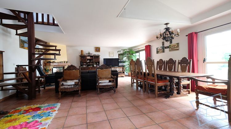 Ma-Cabane - Vente Maison VOISINS-LE-BRETONNEUX, 98 m²