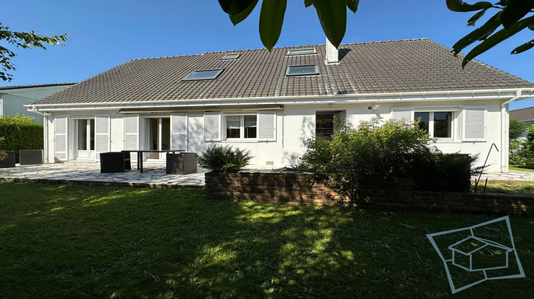 Ma-Cabane - Vente Maison VOISINS-LE-BRETONNEUX, 181 m²