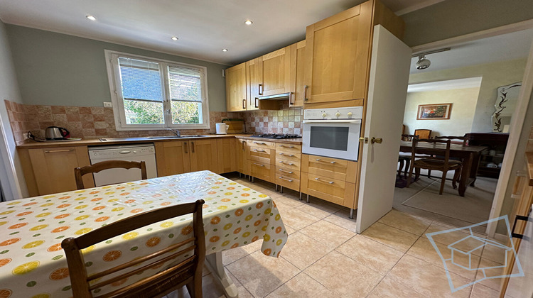 Ma-Cabane - Vente Maison VOISINS-LE-BRETONNEUX, 181 m²