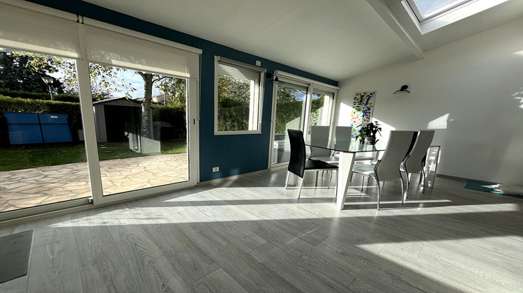 Ma-Cabane - Vente Maison VOISINS-LE-BRETONNEUX, 121 m²