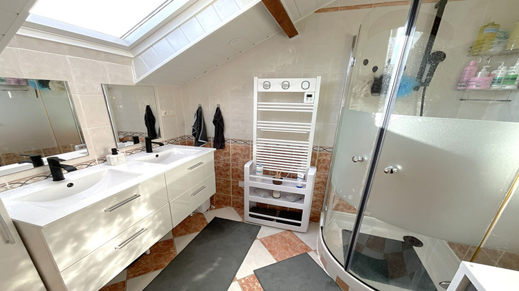 Ma-Cabane - Vente Maison VOISINS-LE-BRETONNEUX, 102 m²