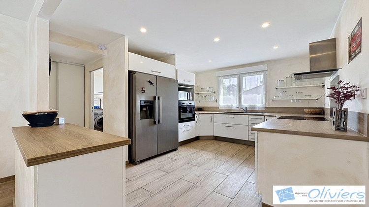 Ma-Cabane - Vente Maison Voisins-le-Bretonneux, 135 m²