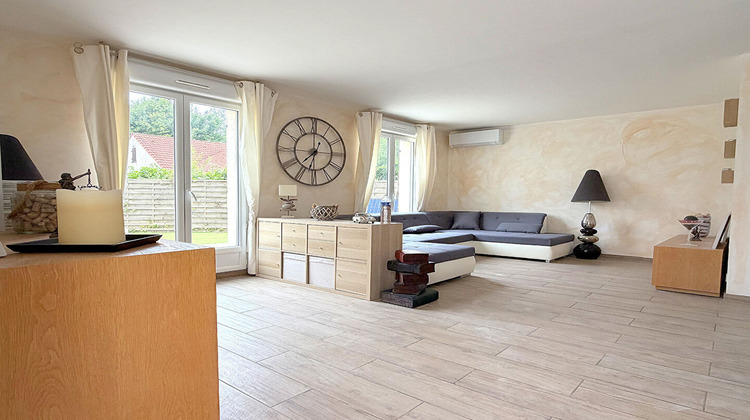 Ma-Cabane - Vente Maison VOISINS-LE-BRETONNEUX, 135 m²