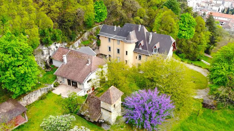 Ma-Cabane - Vente Maison Voreppe, 658 m²