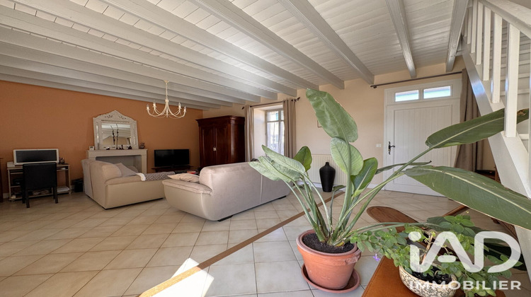 Ma-Cabane - Vente Maison Vouillé-les-Marais, 131 m²