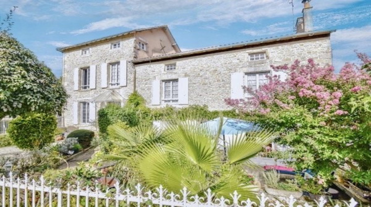 Ma-Cabane - Vente Maison VOULEME, 256 m²