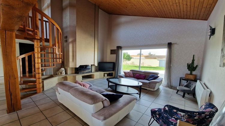 Ma-Cabane - Vente Maison VOUNEUIL SOUS BIARD, 150 m²