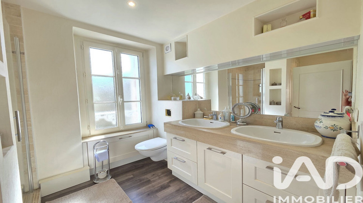 Ma-Cabane - Vente Maison Vouneuil-sous-Biard, 211 m²