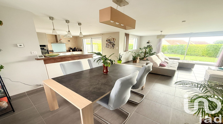 Ma-Cabane - Vente Maison Yèvres, 155 m²