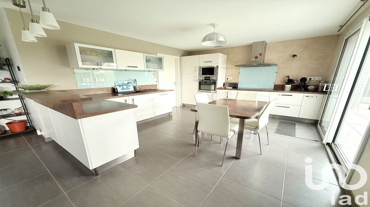 Ma-Cabane - Vente Maison Yèvres, 155 m²