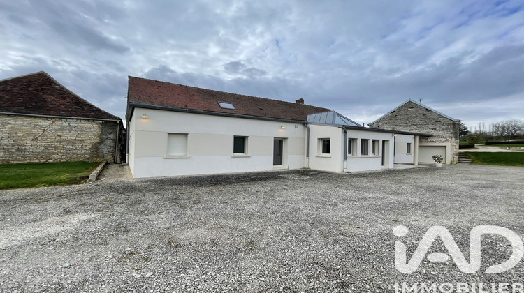 Ma-Cabane - Vente Maison Yrouerre, 267 m²
