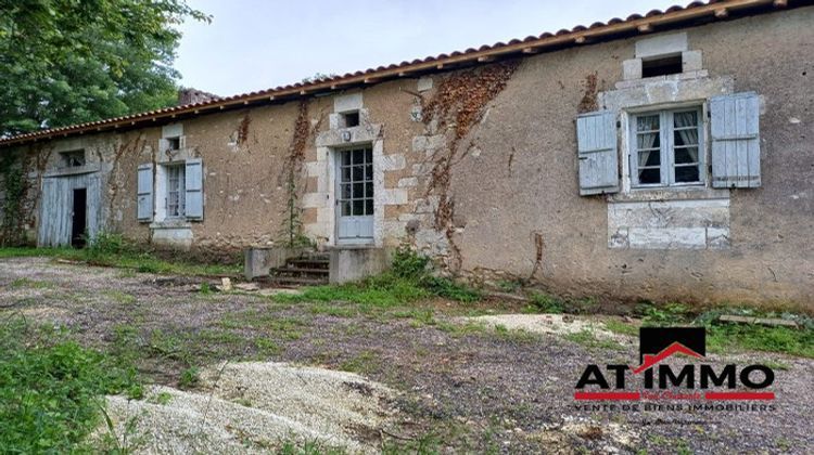 Ma-Cabane - Vente Maison Yviers, 111 m²