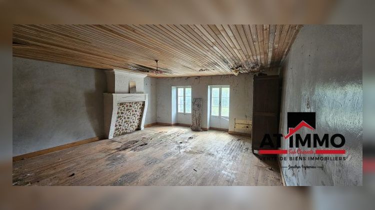 Ma-Cabane - Vente Maison Yviers, 111 m²