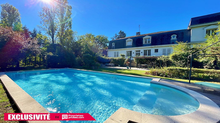 Ma-Cabane - Vente Maison YVRAC, 350 m²