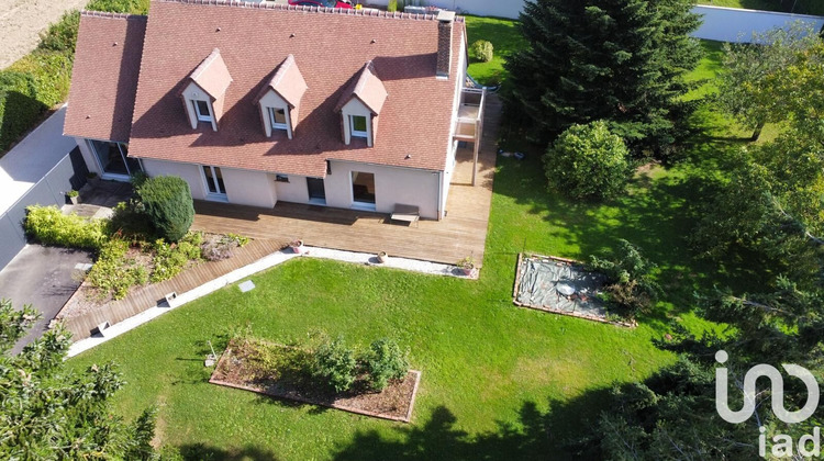 Ma-Cabane - Vente Maison Yvré-l'Évêque, 197 m²