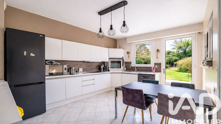 Ma-Cabane - Vente Maison Yvré-l'Évêque, 229 m²