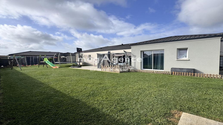 Ma-Cabane - Vente Maison YZERNAY, 122 m²