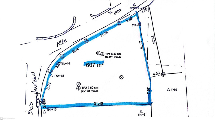 Ma-Cabane - Vente Terrain Aigondigne, 607 m²