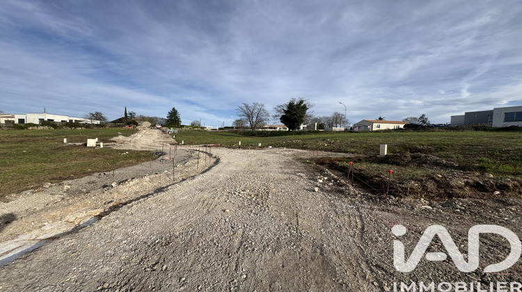 Ma-Cabane - Vente Terrain Angoulême, 494 m²