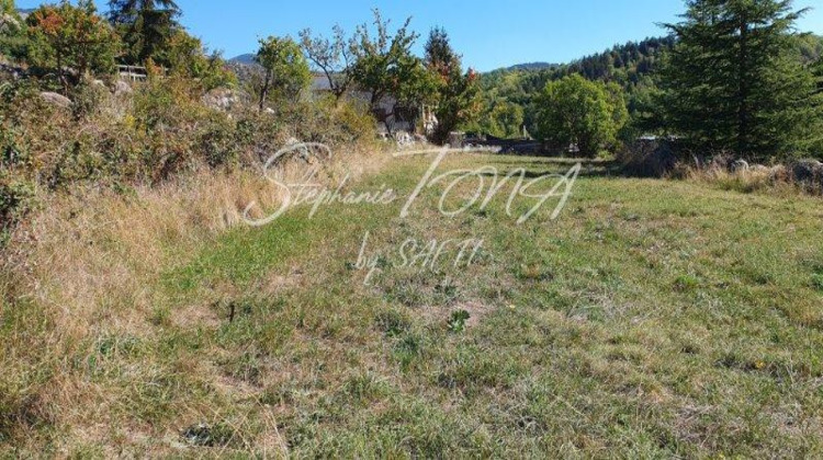 Ma-Cabane - Vente Terrain Angoustrine-Villeneuve-des-Escaldes, 3535 m²