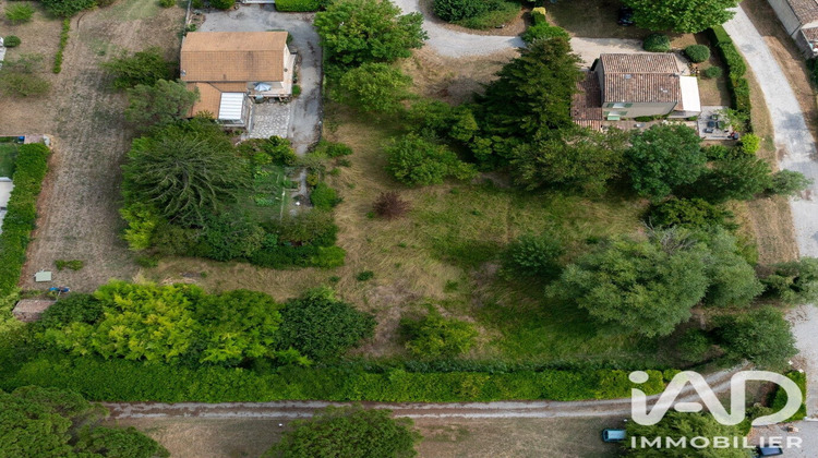 Ma-Cabane - Vente Terrain Aouste-sur-Sye, 745 m²