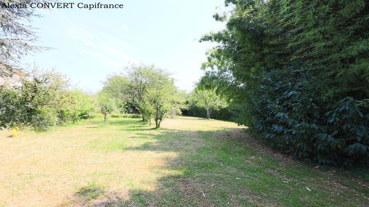 Ma-Cabane - Vente Terrain ATTIGNAT, 1708 m²