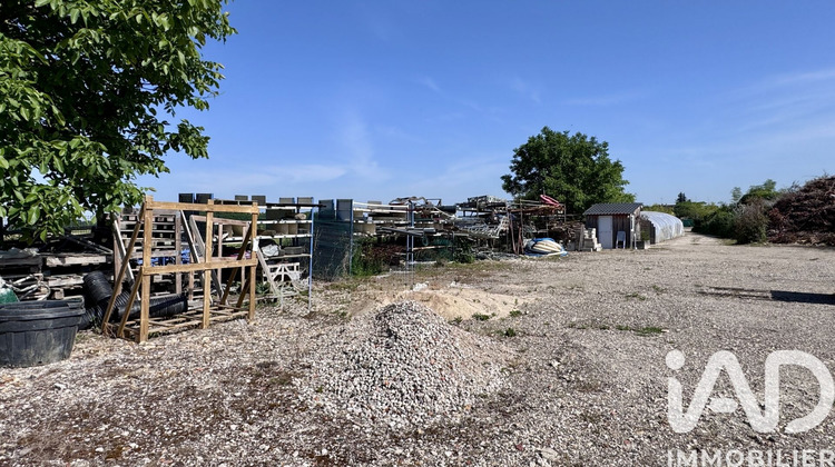 Ma-Cabane - Vente Terrain Bazoches-sur-le-Betz, 5568 m²
