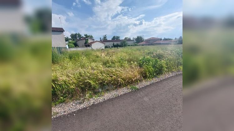 Ma-Cabane - Vente Terrain BELLEGARDE-EN-FOREZ, 528 m²