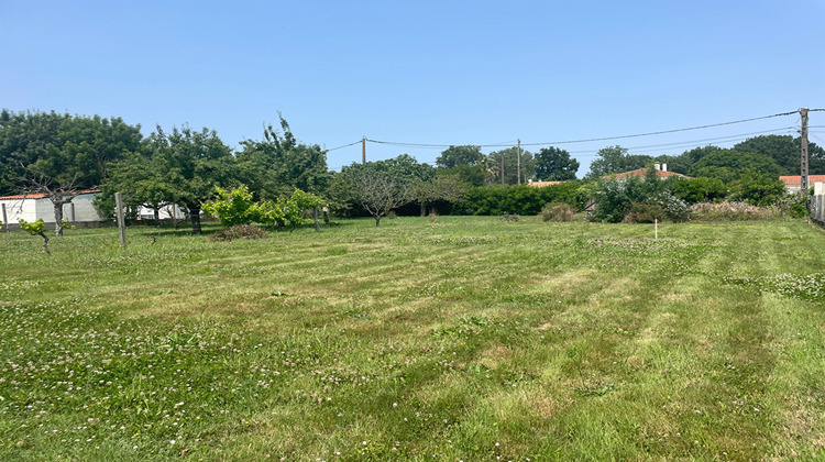 Ma-Cabane - Vente Terrain BOURCEFRANC-LE-CHAPUS, 687 m²