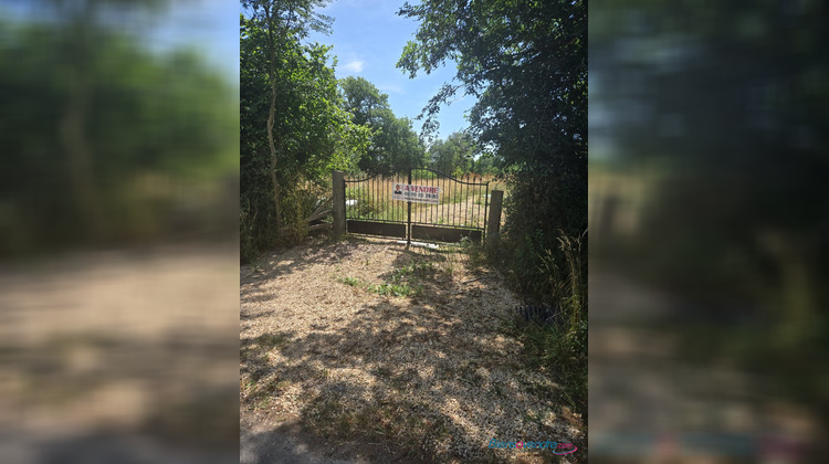 Ma-Cabane - Vente Terrain Bouresse, 1555 m²