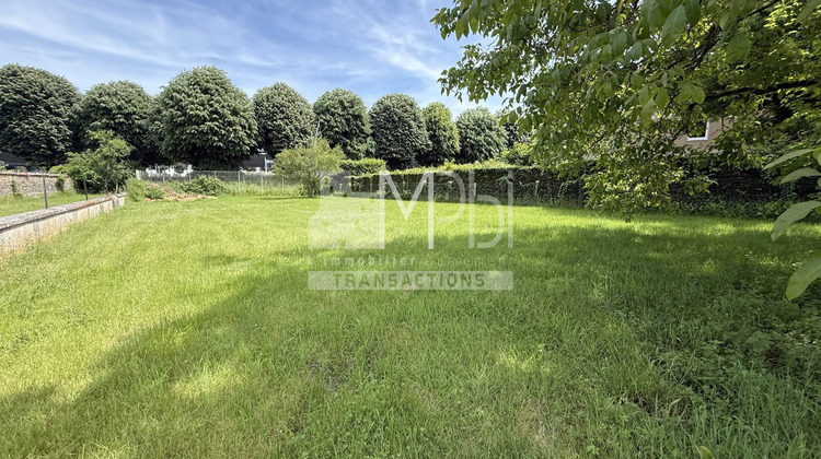 Ma-Cabane - Vente Terrain Bourg-en-Bresse, 692 m²