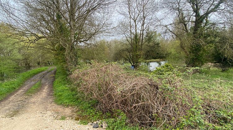 Ma-Cabane - Vente Terrain BOURGES, 2451 m²