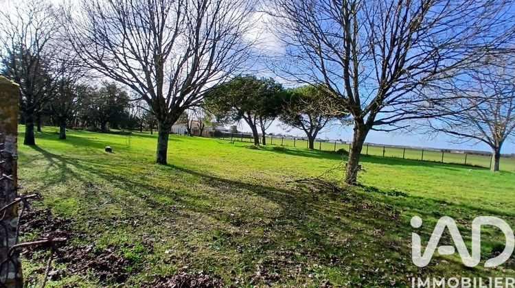 Ma-Cabane - Vente Terrain Bourgneuf, 3685 m²