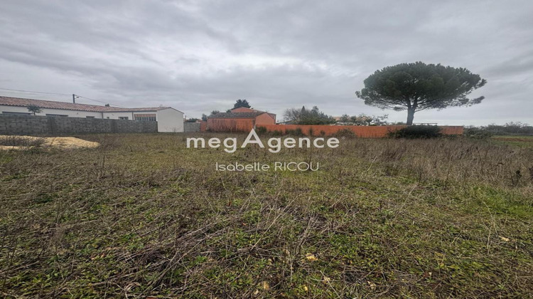 Ma-Cabane - Vente Terrain BOURGNEUF, 802 m²