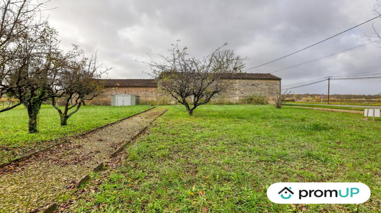 Ma-Cabane - Vente Terrain Boutiers-Saint-Trojan, 834 m²