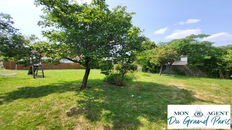 Ma-Cabane - Vente Terrain BURES-SUR-YVETTE, 563 m²