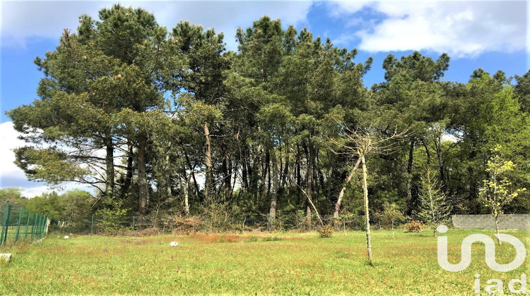 Ma-Cabane - Vente Terrain Bussac-Forêt, 590 m²